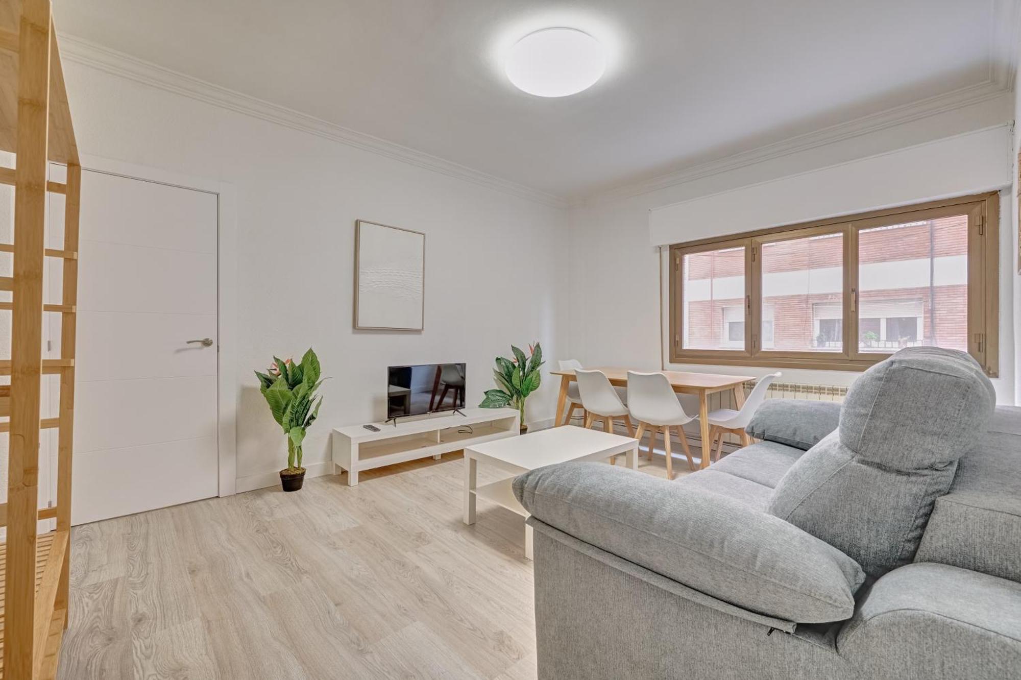 La Estacion By Clabao Apartment Logrono