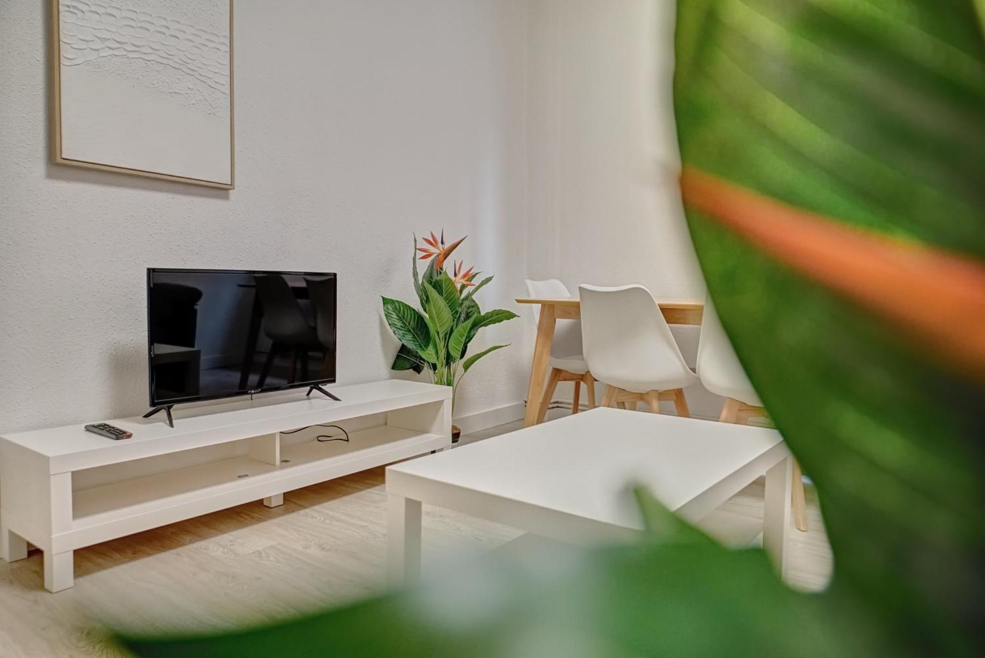 La Estacion By Clabao Apartment Logrono
